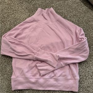 ALO Sugar plum mock neck waffle top